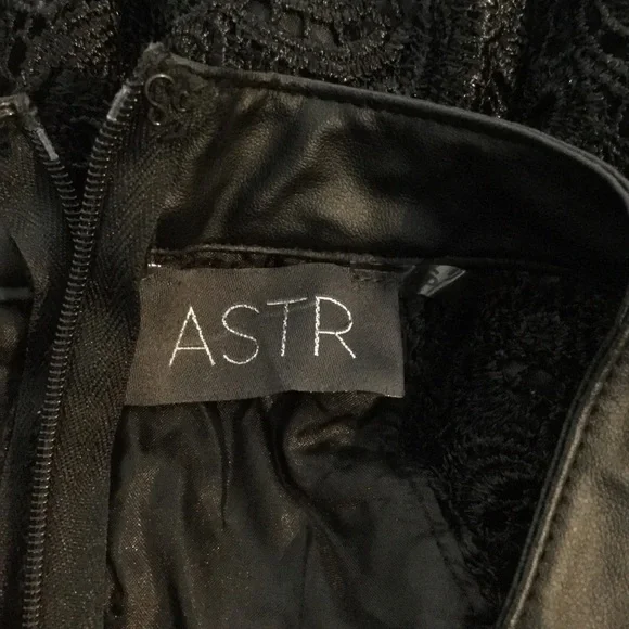 Astr Black Lace Mini Dress Size XS - Picture 5 of 7